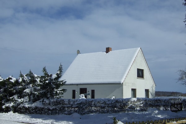 Knusse boerderijwoning met uitzicht in Wippendorf, Oostzee - thumbnail 2