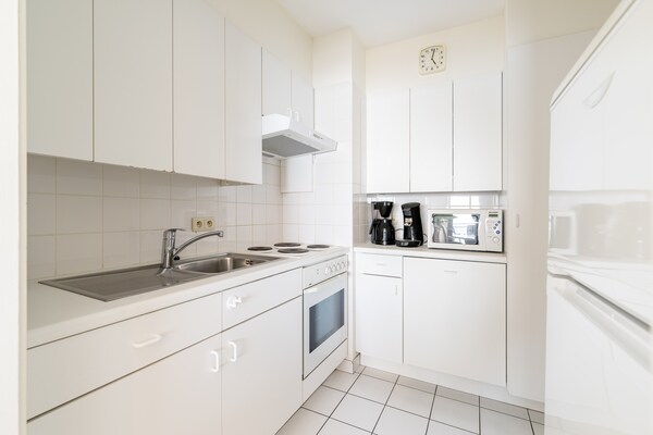 Zonovergoten appartement op 9e verdieping met panoramisch zeezicht in Blankenberge - thumbnail 3