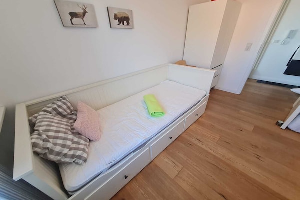 4-persoons appartement aan zee in Orth met uitzicht op de Oostzee - thumbnail 6