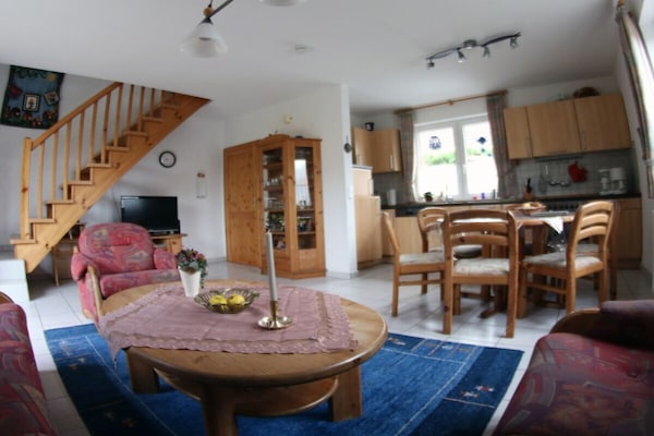 Gezinsvriendelijk vakantiehuis 'to Hus' met WiFi en fietsen nabij Papenburg - thumbnail 3