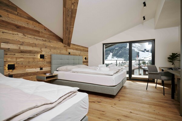 Luxe appartement met privé-sauna en buitenbad in Berwang, direct aan de piste - thumbnail 4