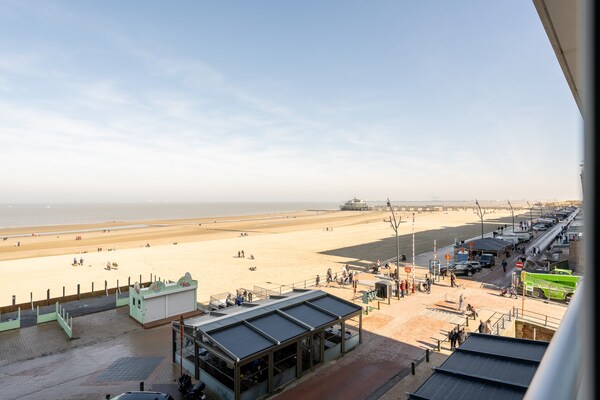 Stijlvol appartement aan zee met uitzicht op de boulevard in Blankenberge - thumbnail 6