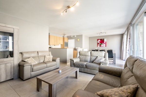Modern appartement in Blankenberge met zijdelings zeezicht, terras en parkeerplaats - thumbnail 5