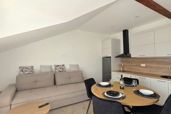 Penthouse Dijana: panoramisch uitzicht op Dubrovnik en zee - thumbnail 3