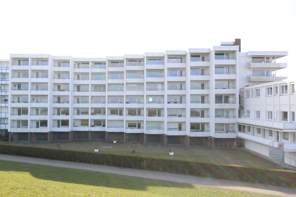 Appartement aan de dijk met weids uitzicht op zee en Kugelbake - thumbnail 4