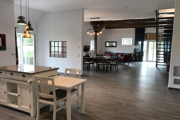 Luxe vakantiehuis in Jade met 3 slaapkamers, terras en grote tuin - thumbnail 6