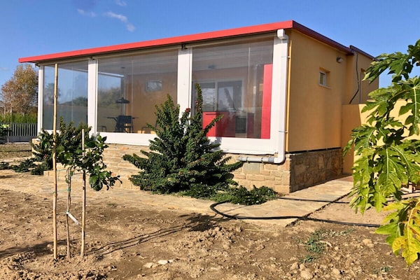 Eco Banana Home: Tiny house op 180m van zee in Finikounda - thumbnail 5