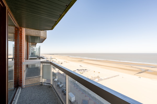 Tijdloos appartement met dubbel terras en onbelemmerd zeezicht in Blankenberge - thumbnail 4