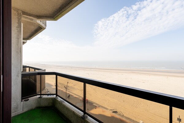 Zonovergoten appartement op de 7e verdieping met panoramisch zeezicht in Blankenberge - thumbnail 4