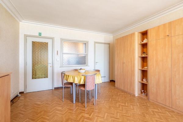 4-persoons studio-appartement met zeezicht op de Zeedijk in Blankenberge - thumbnail 3