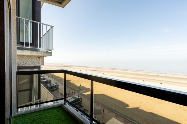Zeezicht studio op 7e verdieping aan de Zeedijk in Blankenberge voor 4 personen - thumbnail 3