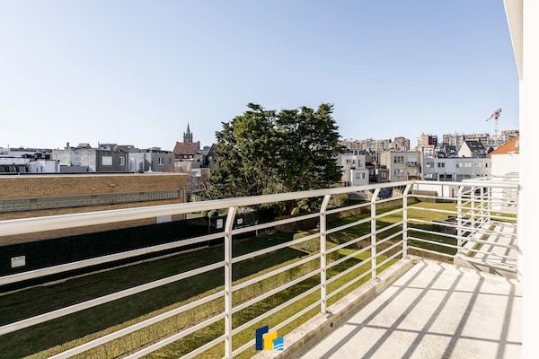 4-persoons studio in Blankenberge, op 35 m² aan Zeedijk - thumbnail 2