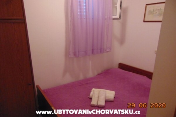 Appartement aan zee in Seget Donji met 2 slaapkamers, 30m² - thumbnail 2