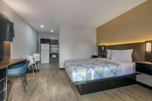 1 Queen Bed Non-smoking Kitchen - 佐治亞