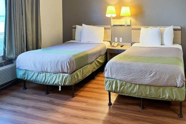 2 Full Beds Non-smoking Kitchen - San Mateo, CA