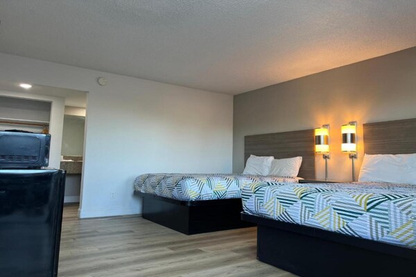 Comfortabel appartement met 2 queensize bedden in Selma – nabij Fresno - thumbnail 3