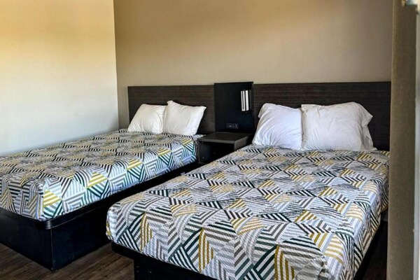 Comfortabel appartement met 2 queensize bedden in Selma – nabij Fresno - thumbnail 4