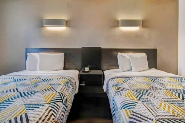 Toegankelijk appartement met 2 queensize bedden in Balch Springs - thumbnail 3