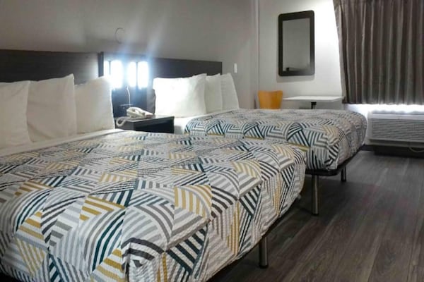 2 Queen Beds  Non-smoking - Winslow, AZ