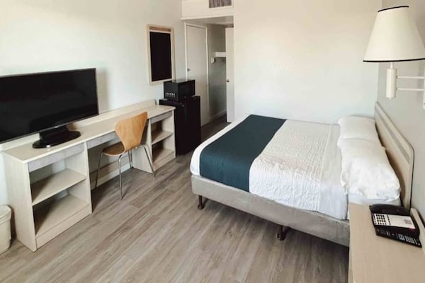 1 Full Bed  Non-smoking - Holbrook, AZ