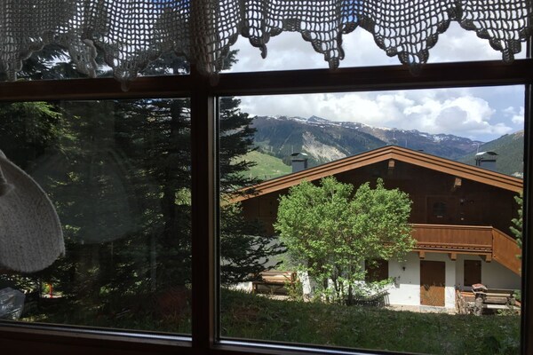 Knus appartement op 1700m, 100m van skilift Zillertal Arena - thumbnail 1
