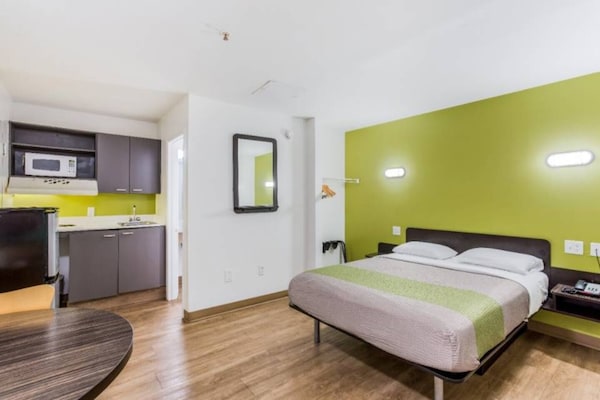 1 Queen Bed  Non-smoking Kitchen - オレンジパーク, FL