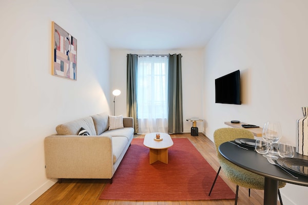 Gerenoveerd appartement in Boulogne-Billancourt, 6 minuten van metro - thumbnail 2