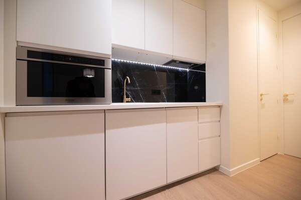 Modern appartement met Scandinavisch design in het bruisende 9e arrondissement van Parijs - thumbnail 3
