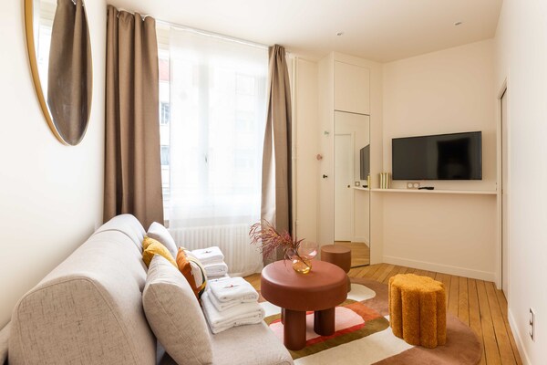 Modern appartement in Parijs 13e, vlakbij Place d'Italie - thumbnail 1