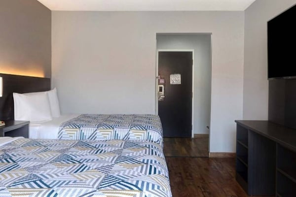 Comfortabel appartement met 2 queen beds in Shepherdsville - thumbnail 4