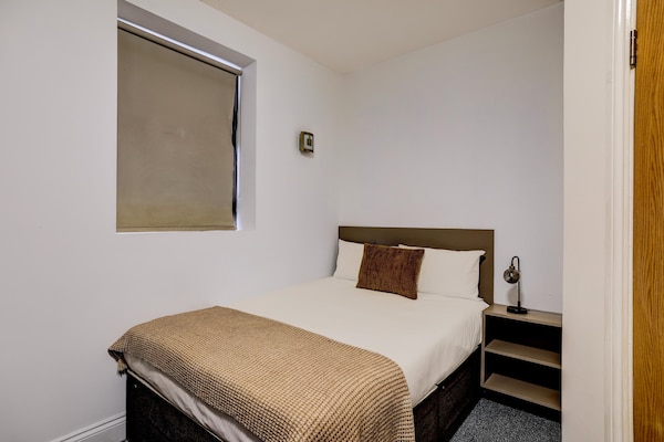 Knus appartement in Ilford, vlakbij het station en op 20 minuten van centraal Londen - thumbnail 3