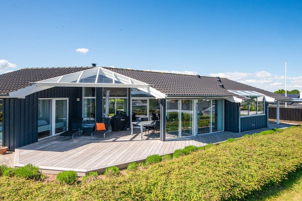 Panoramavakantiehuis bij Hejlsminde Strand, 300m van zee met sauna - thumbnail 2
