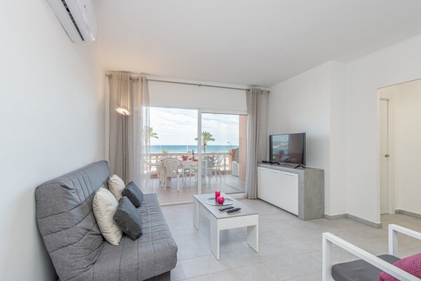Modern golfappartement in Empuriabrava met 3 slaapkamers op 50m van het strand - thumbnail 6