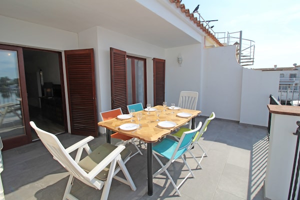 Op 1,5 km van het strand: comfortabel appartement in Empuriabrava - thumbnail 4