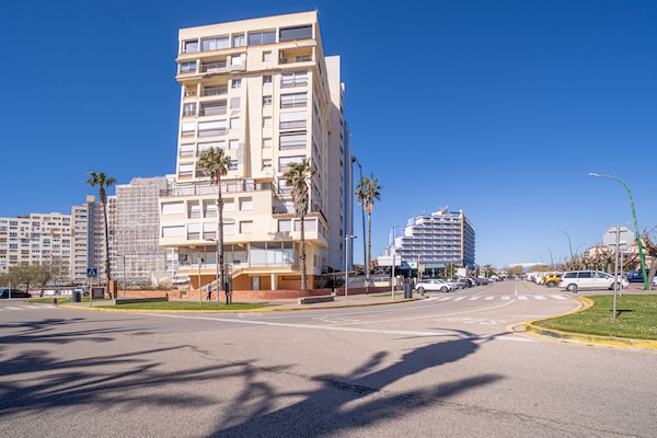 Aan het strand: Licht appartement voor 5 personen in Empuriabrava - thumbnail 1