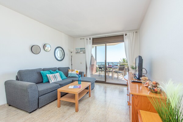Aan het strand: Licht appartement voor 6 personen in Empuriabrava · 65 m² - thumbnail 3