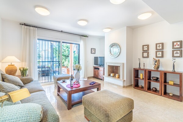 Luxe villa aan golfbaan met privézwembad in Empuriabrava, 10 personen - thumbnail 2