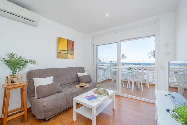 Appartement aan zee in Empuriabrava met uitzicht, op 50m van het strand - thumbnail 1