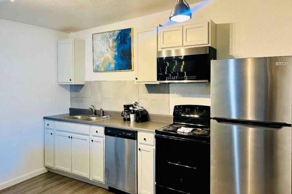 Koningin Suite met Kitchenette in Sierra Vista – Huisdieren Welkom - thumbnail 6
