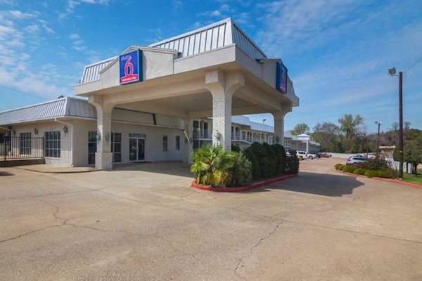 Kompakt studio-appartement met kitchenette in Tyler, Texas - thumbnail 2