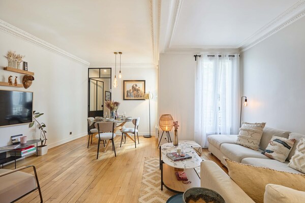 Sfeervol Parijs appartement voor 2 tussen Invalides en Eiffeltoren - thumbnail 1