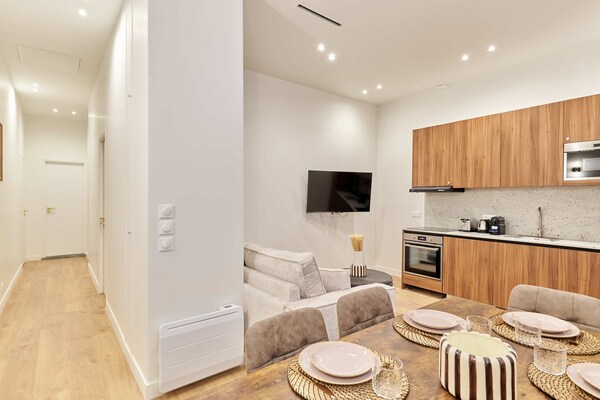 Rustiek appartement voor 6 in authentiek Parijs, vlakbij het centrum - thumbnail 6
