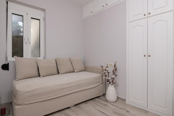 Licht appartement op Zakynthos met 2 slaapkamers, 7 km van het centrum - thumbnail 6