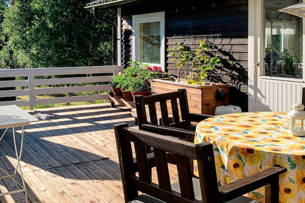 Zweeds zomerhuis bij idyllisch meer in Ärla – 8 personen - thumbnail 3