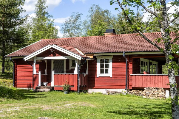 Authentieke blokhut bij het Gopenmeer in Dalarna voor 8 personen - thumbnail 6