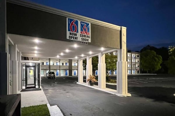 Compact & comfortabel appartement bij West Columbia met airco en WiFi - thumbnail 5