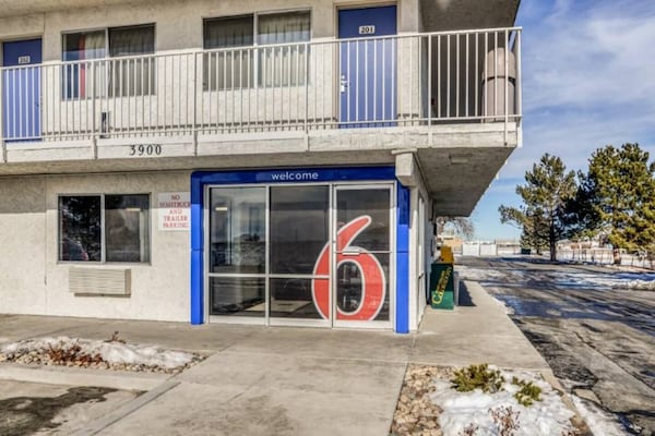 2 Full Beds Non-smoking - Fort Collins