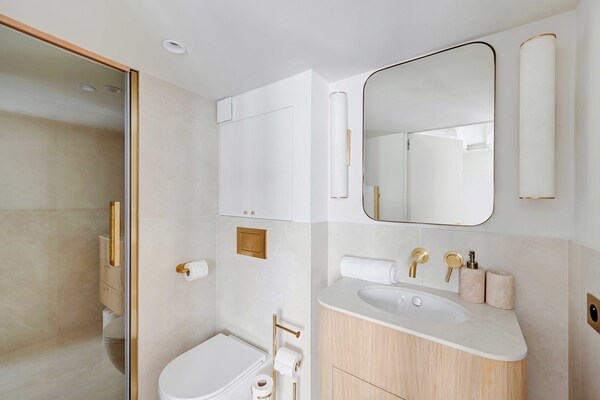 Compact studio-appartement in het hart van Parijs, vlak bij het Louvre - thumbnail 4