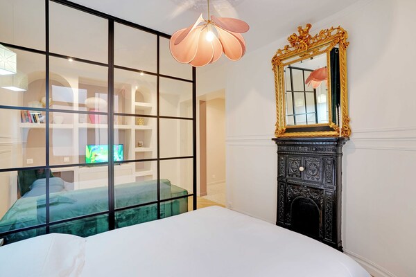 Compact en knus appartement in het 9e arrondissement van Parijs - thumbnail 1
