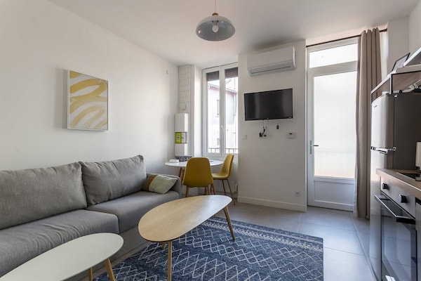 Compact en comfortabel appartement in Villeurbanne - thumbnail 1